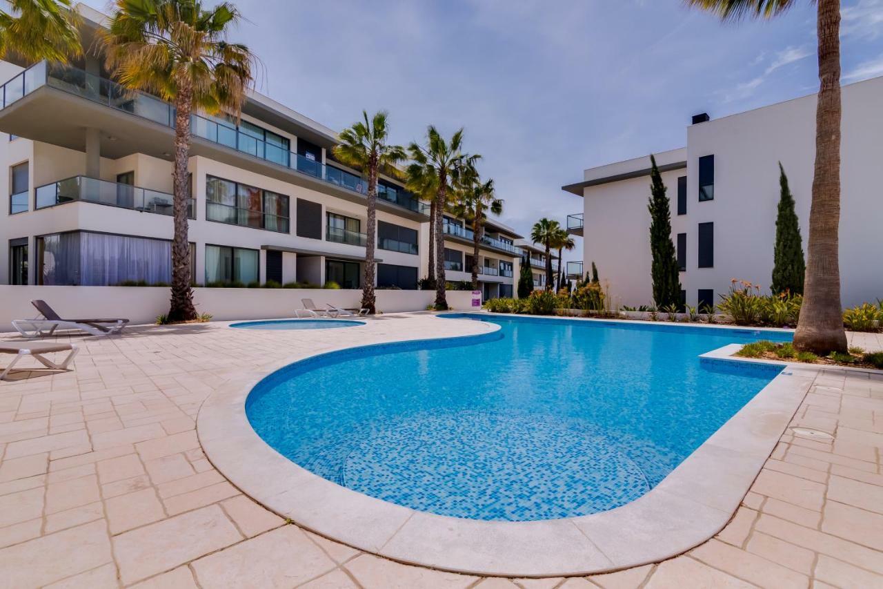 Cavalo Preto Beach Resort Quarteira Luaran gambar